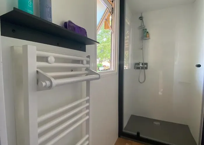 Camping De La Liez 5* Peigney